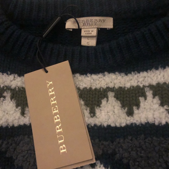 NWT Burberry Sweater - Picture 2 of 3